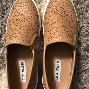 Steve Madden Slip on Sneakers, size 8.5